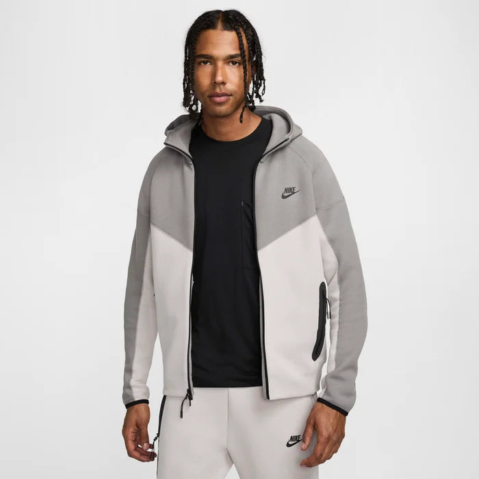 NIKE TECH FLEECE HOODIE - GREY & WHITE (NEW SEASON)