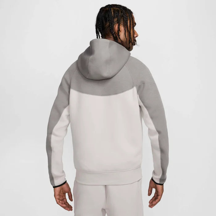 NIKE TECH FLEECE HOODIE - GREY & WHITE (NEW SEASON)
