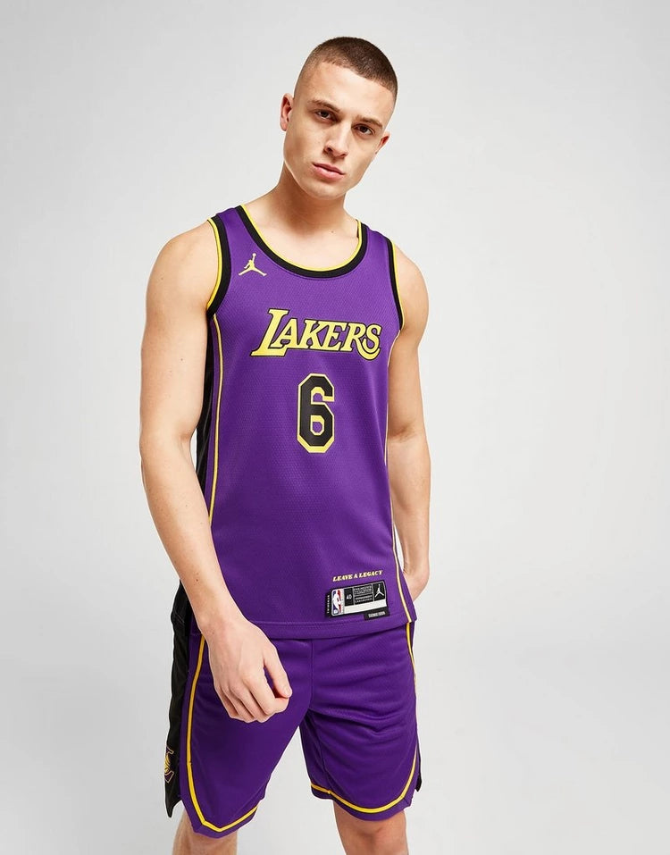 NIKE Los Angeles Lakers Statement Edition