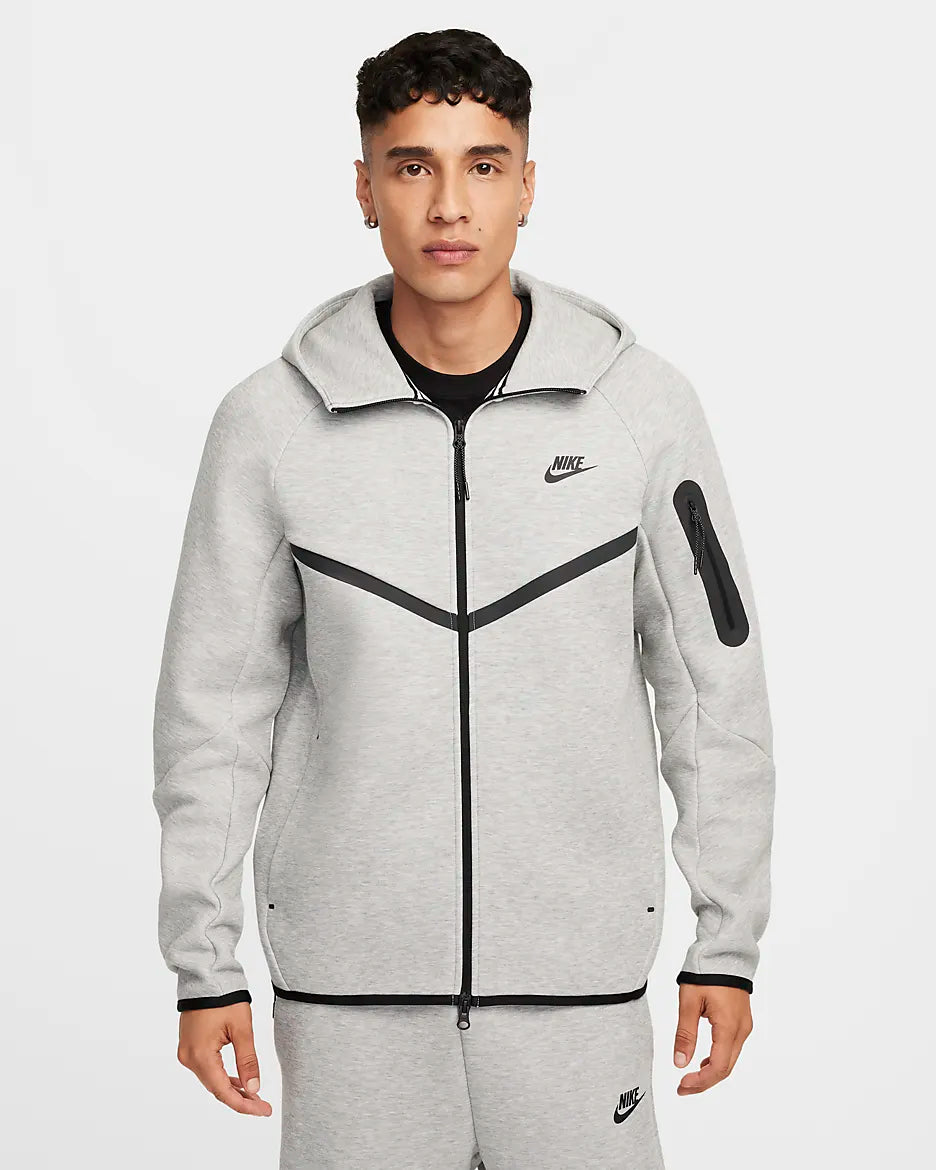 NIKE TECH FLEECE HOODIE - GREY (NEW SEASON)