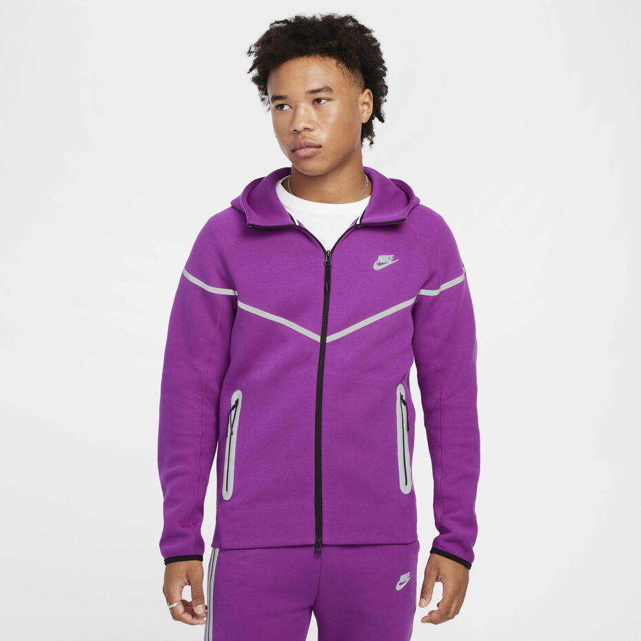 NIKE TECH FLEECE HOODIE - BOLD BERRY (Reflective)