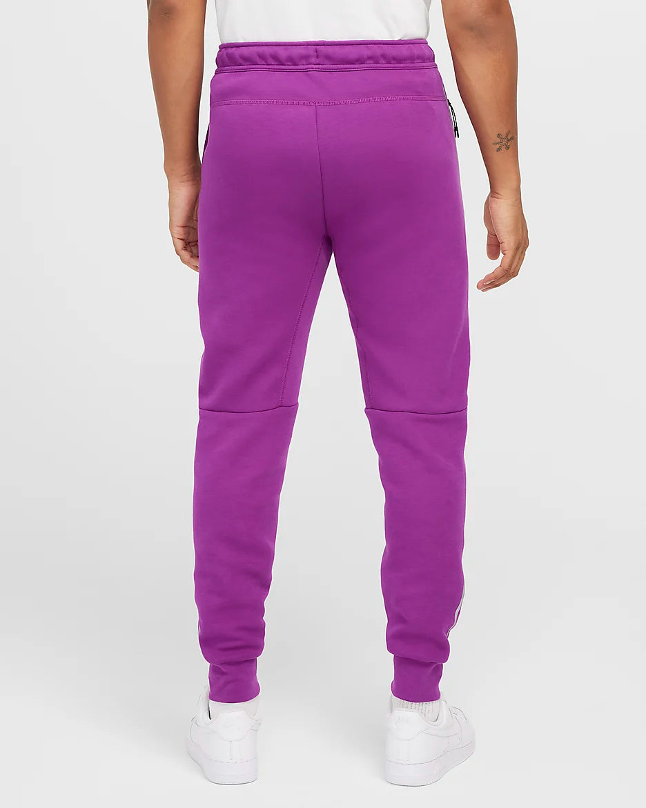 NIKE TECH FLEECE JOGGER - BOLD BERRY (Reflective)