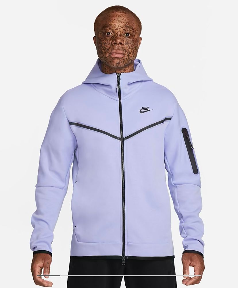NIKE TECH FLEECE HOODIE - LAVENDER