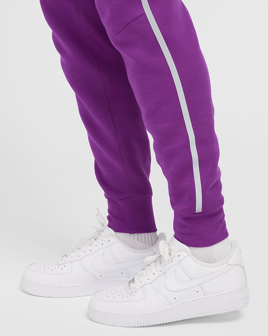 NIKE TECH FLEECE JOGGER - BOLD BERRY (Reflective)