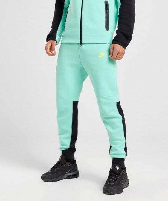 NIKE TECH FLEECE JOGGER - EMERALD RIE & BLACK  (NEW SEASON)