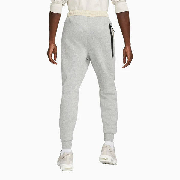 NIKE TECH FLEECE JOGGERS - CREAM & GRAY