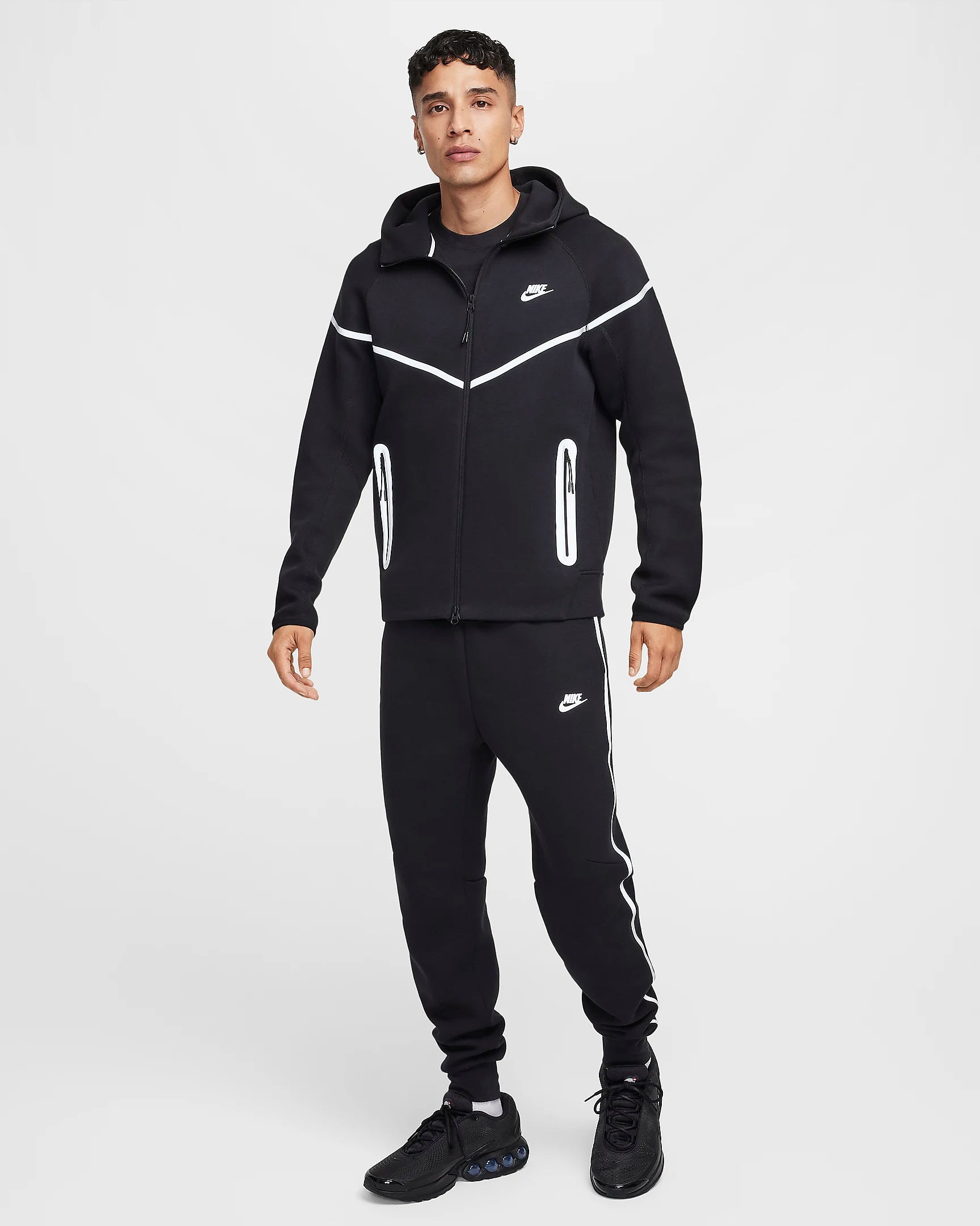 NIKE TECH FLEECE JOGGERS - BLACK & WHITE (Reflective)