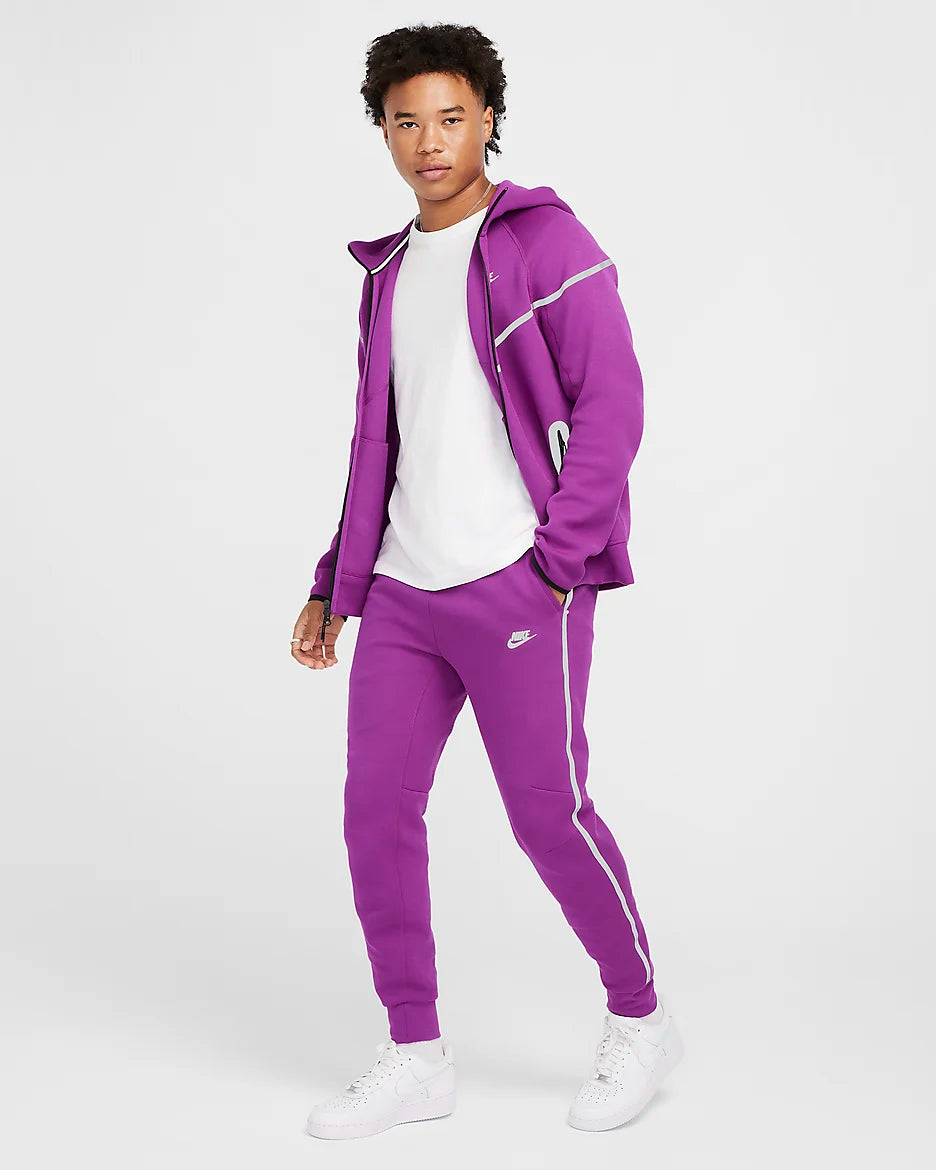 NIKE TECH FLEECE JOGGER - BOLD BERRY (Reflective)